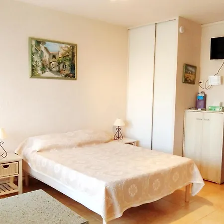 Apartment Agreable Greoux-les-Bains